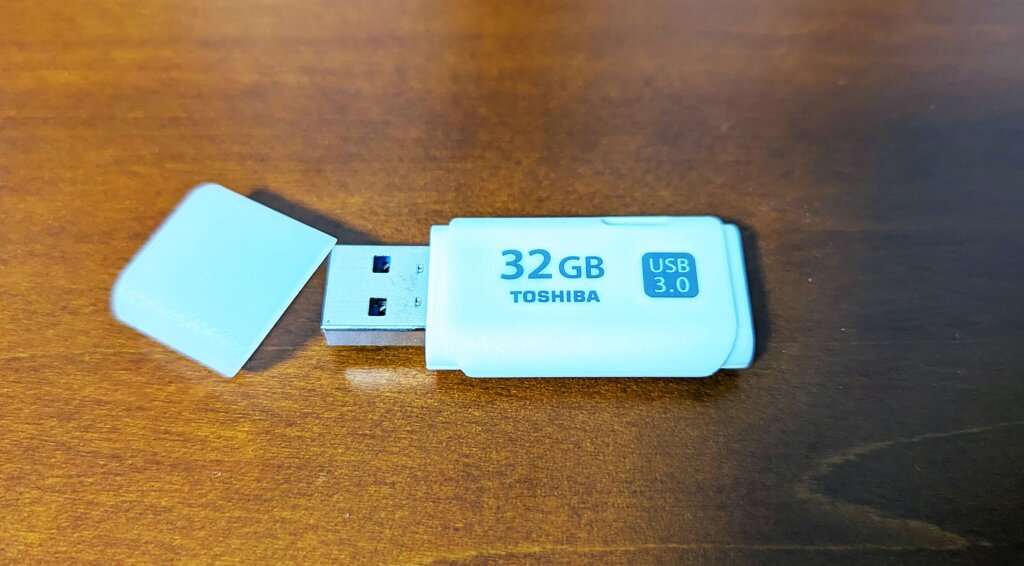 【準備】回復ドライブ用の USB メモリを用意する